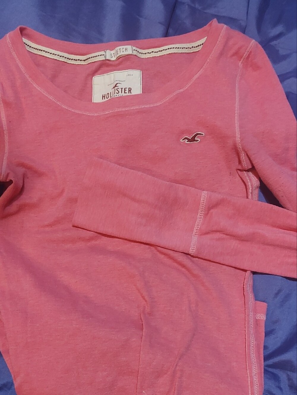 Hollister Pink Long -Sleeve Tee with Small Chest Accent - Picture 3 of 3